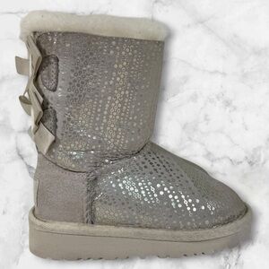 Toddler UGG Bailey Bow Bling boots size 6